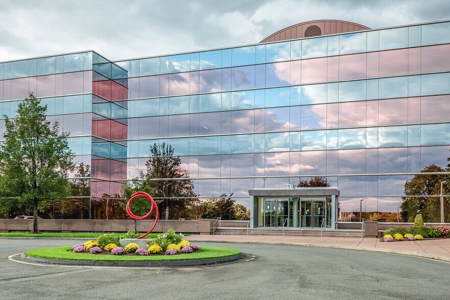 55 Capital Blvd, Rocky Hill, CT à louer - Photo du bâtiment - Image 2 de 15