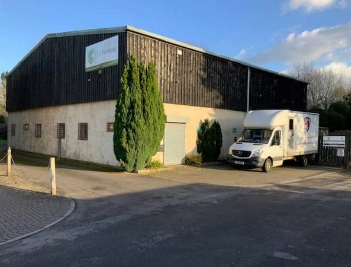 Oaksey Rd, Poole Keynes for lease Primary Photo- Image 1 of 2