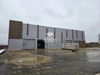 Plus de détails pour 2 Avenue Du Noyer À La Malice, Louvres - Local d'activités à louer