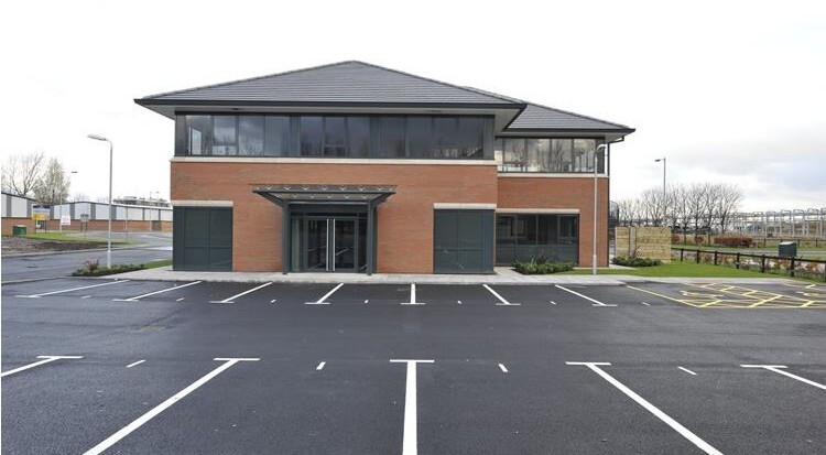 1 Earls Ct, Grangemouth for lease - Building Photo - Image 2 of 4