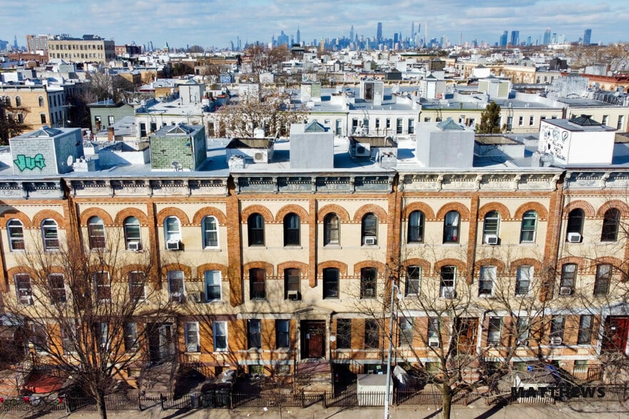 1823 Cornelia St, Ridgewood, NY for sale - Building Photo - Image 1 of 6