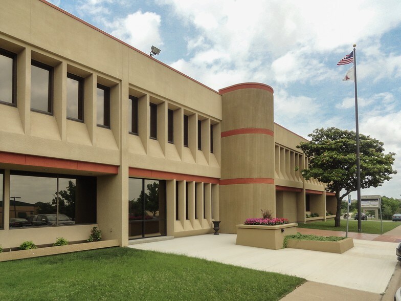 1101 Ridge Rd, Rockwall, TX à louer - Photo du bâtiment - Image 2 de 14