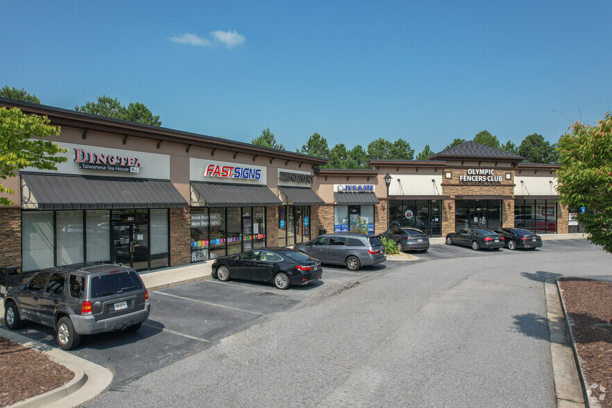 10900 Medlock Bridge Rd, Johns Creek, GA à louer - Photo du bâtiment - Image 3 de 5