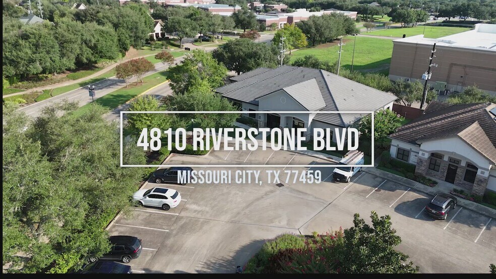 4810 Riverstone Blvd. C Blvd, Missouri City, TX à louer - Vidéo sur l’inscription commerciale - Image 2 de 6