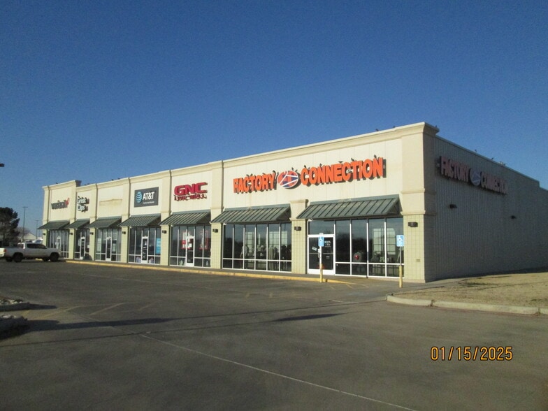 1601 N I-27, Plainview, TX à louer - Photo du bâtiment - Image 2 de 24