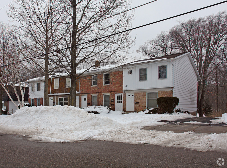 500 Zahn Dr, Akron, OH for sale - Building Photo - Image 2 of 2