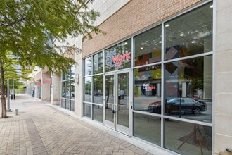 3870 Ponte Ave, Addison, TX for lease Building Photo- Image 2 of 9