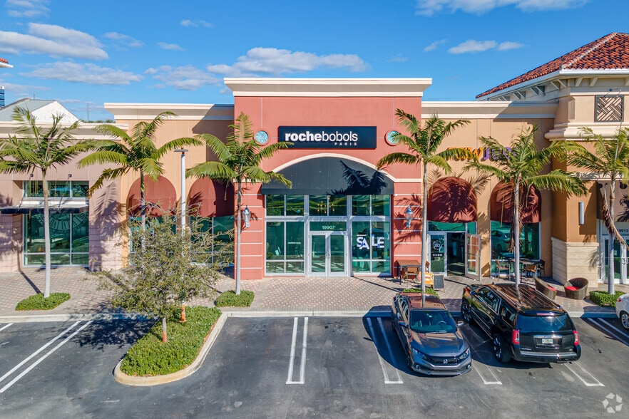 19915-19925 Biscayne Blvd, Aventura, FL for lease - Building Photo - Image 2 of 5