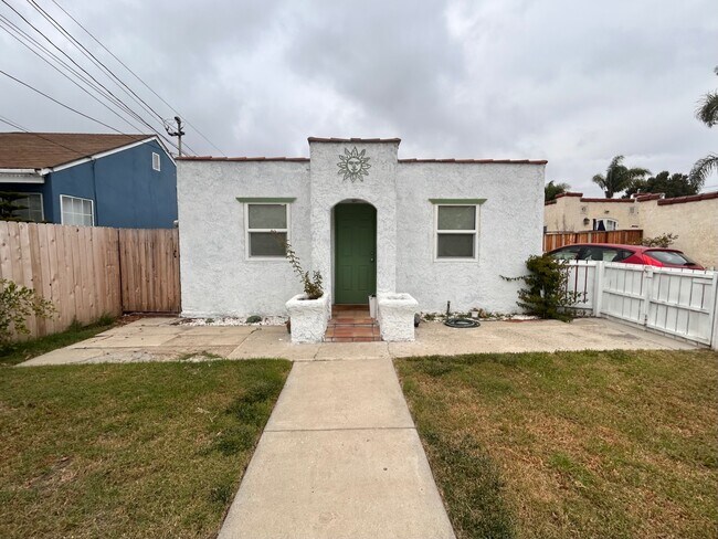 Plus de détails pour 1729 E Ocean Ave, Ventura, CA - Multi-résidentiel à vendre