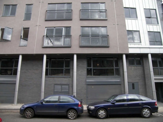 1B Mentmore Ter, London for lease - Building Photo - Image 3 of 19