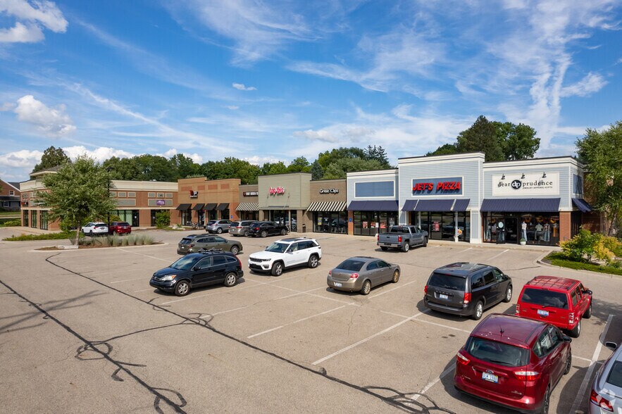 820 Forest Hill Ave SE, Grand Rapids, MI for lease - Primary Photo - Image 1 of 5