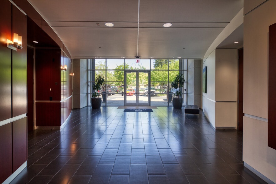1375 Exposition Blvd, Sacramento, CA for lease - Interior Photo - Image 3 of 21