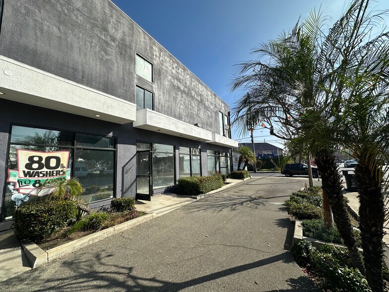 3131-3157 N San Fernando Rd, Los Angeles, CA à louer - Photo du bâtiment - Image 3 de 8