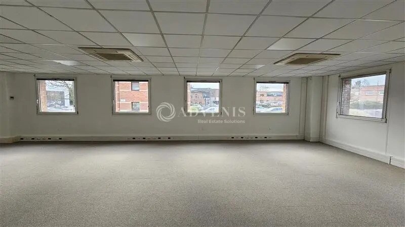 Office in VILLENEUVE-D'ASCQ for lease - Interior Photo - Image 2 of 12