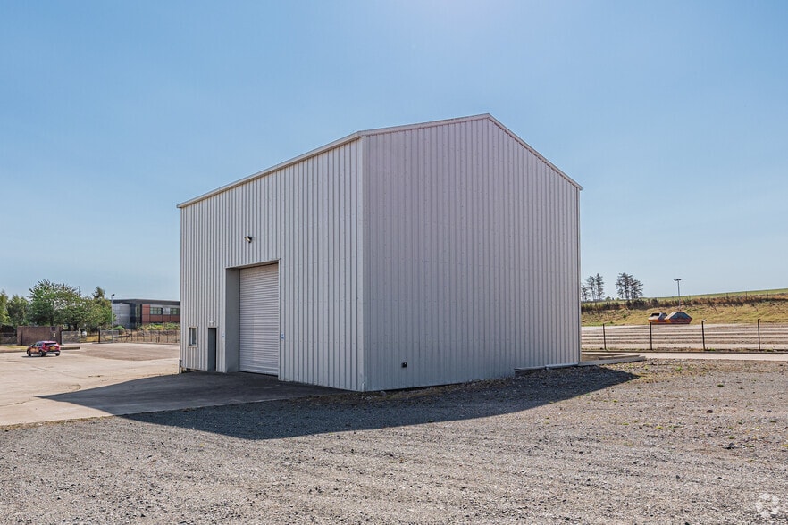 1-3 Howe Moss Dr, Dyce for lease - Building Photo - Image 2 of 4