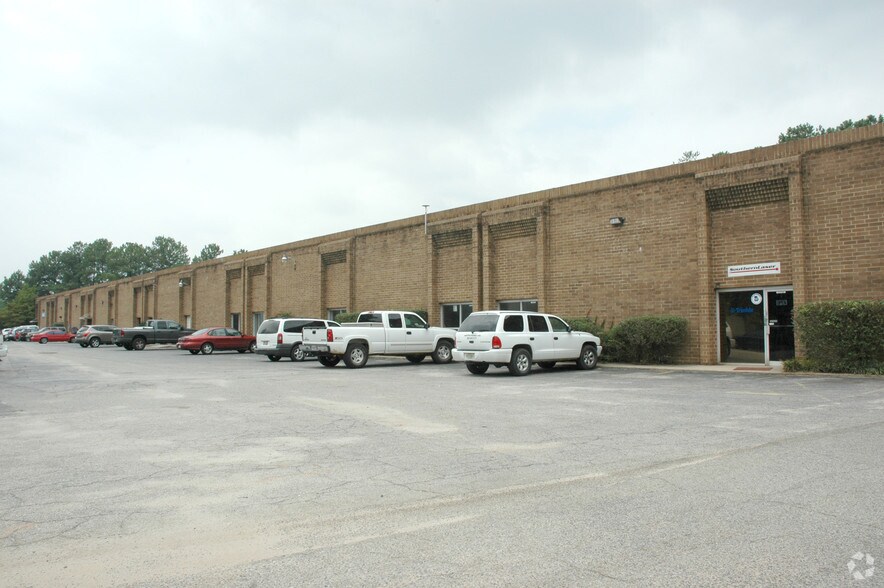 500-530 Interchange Dr SW, Atlanta, GA à louer - Photo du bâtiment - Image 3 de 10