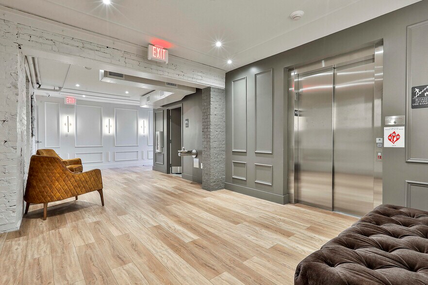 6-8 E Court Sq, Newnan, GA à louer - Photo du bâtiment - Image 3 de 24