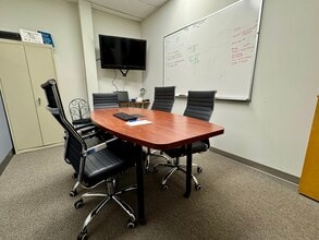 535 Broadhollow Rd, Melville, NY à louer Photo intérieure- Image 2 de 7