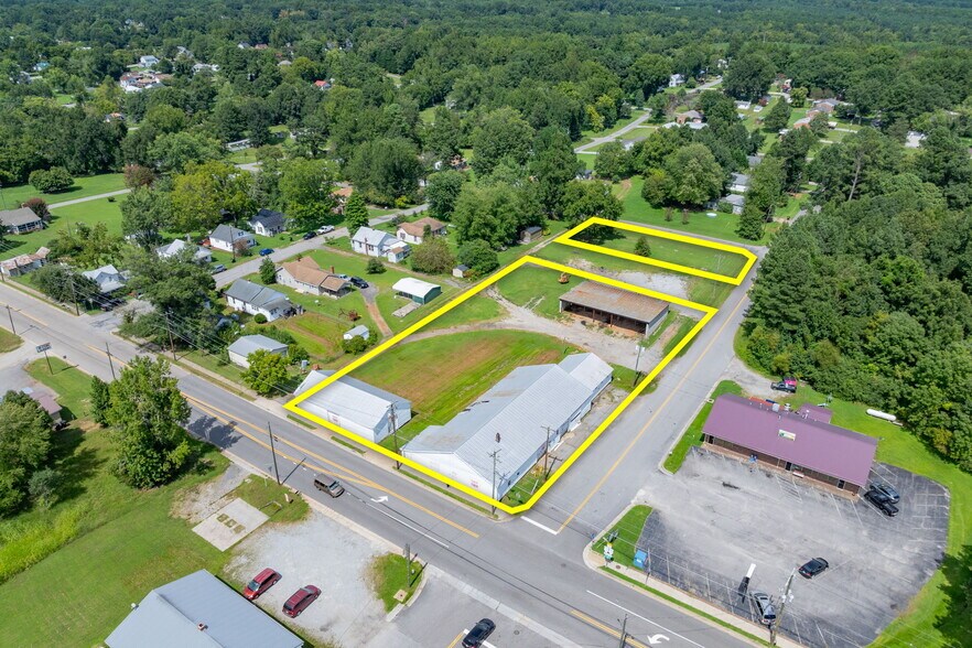 1220 Main St, Victoria, VA à vendre - Photo du bâtiment - Image 1 de 1