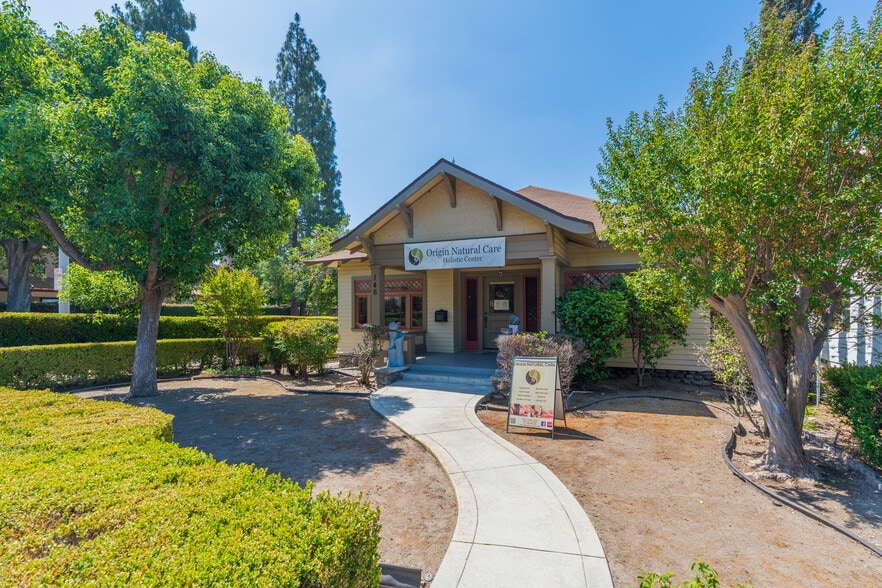 146 E Walnut Ave, Monrovia, CA for sale - Building Photo - Image 3 of 39