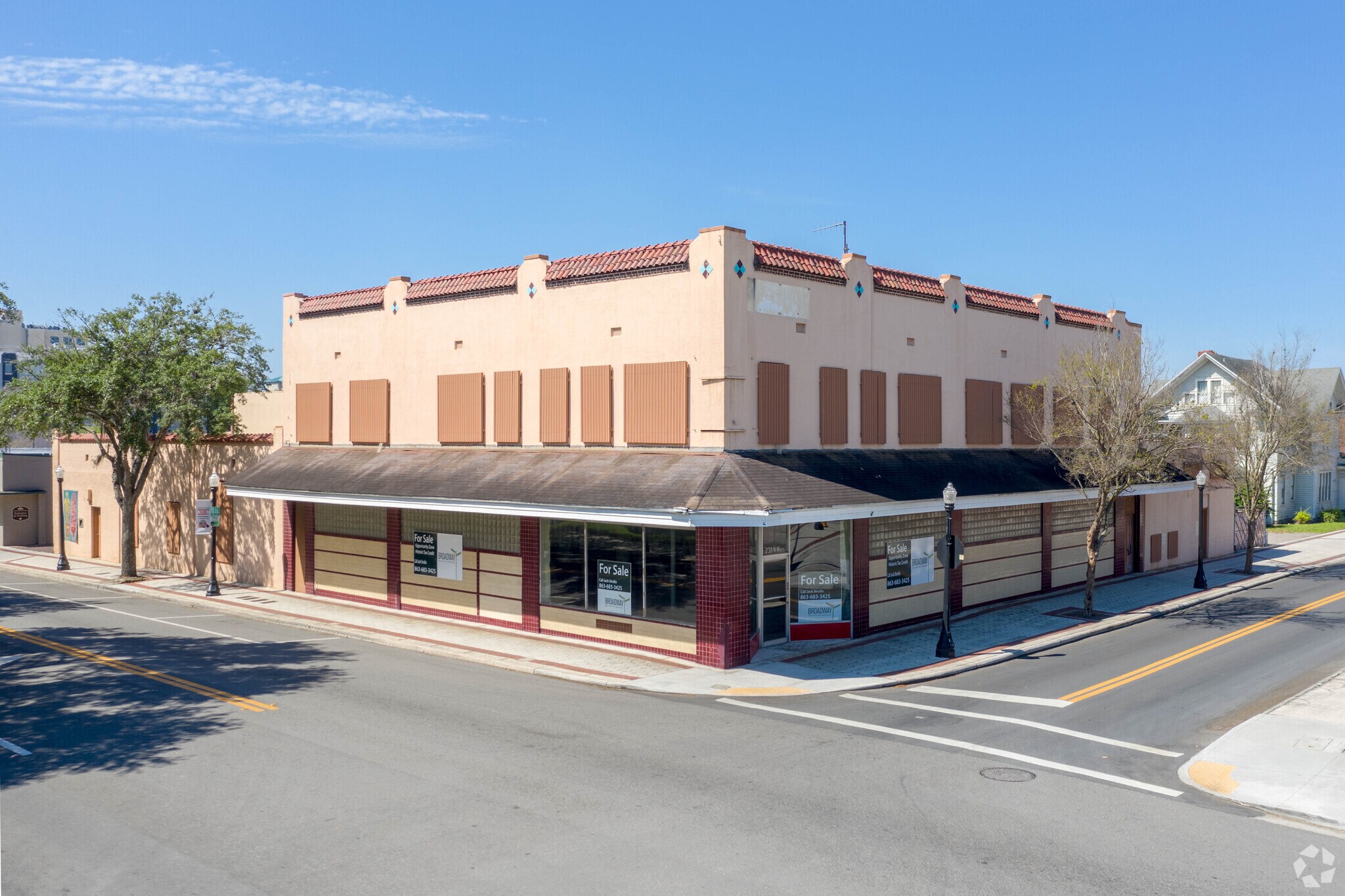 238 N Massachusetts Ave, Lakeland, FL à louer Photo du bâtiment- Image 1 de 16