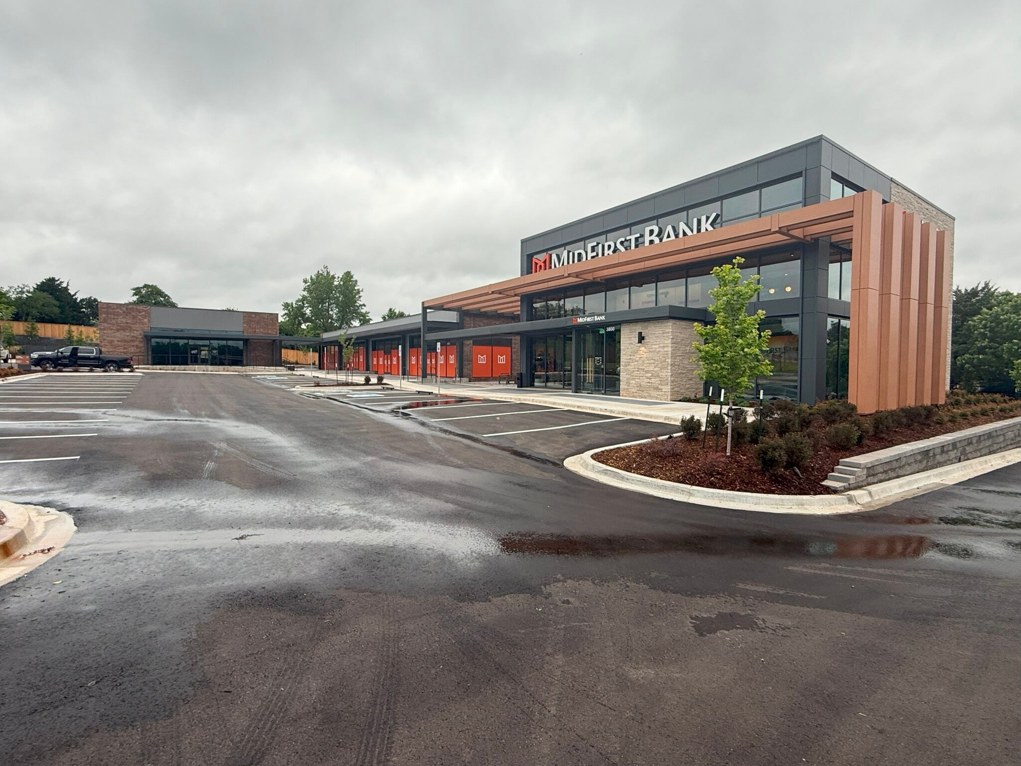 3800 E 15th St, Edmond, OK for lease Building Photo- Image 1 of 10