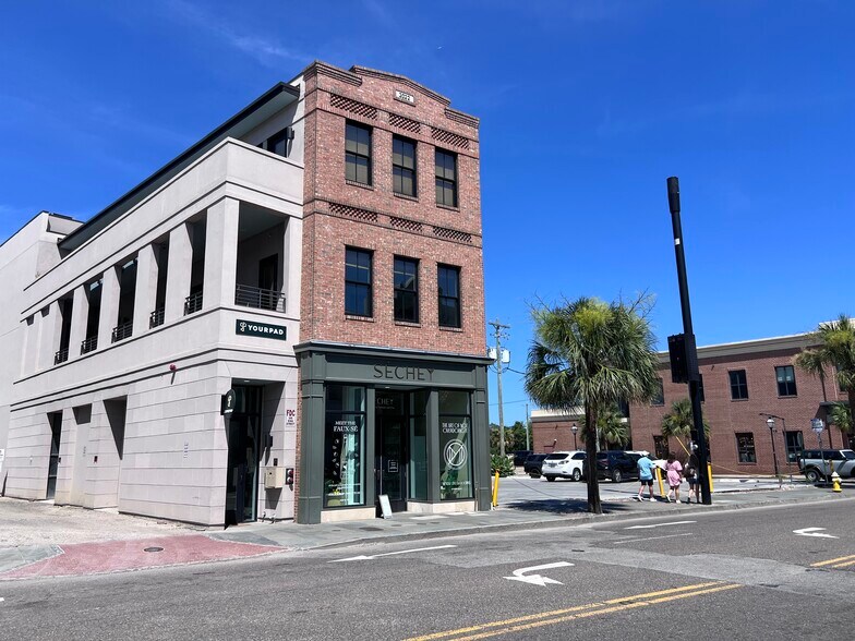 540 King St, Charleston, SC à louer - Photo du bâtiment - Image 2 de 11