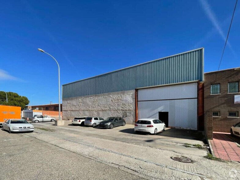 Industrial in Toledo, Toledo for lease - Primary Photo - Image 1 of 3