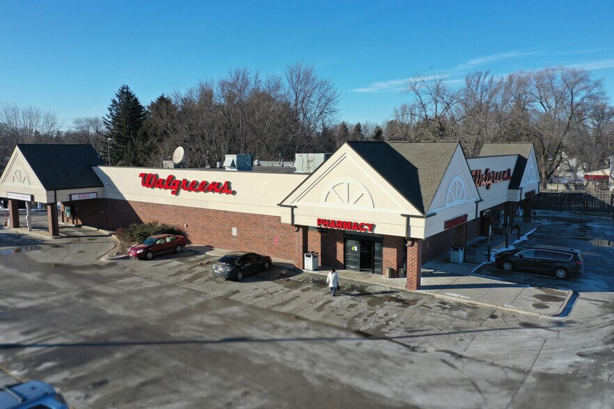 1901 S Oneida St, Appleton, WI for sale - Building Photo - Image 1 of 4