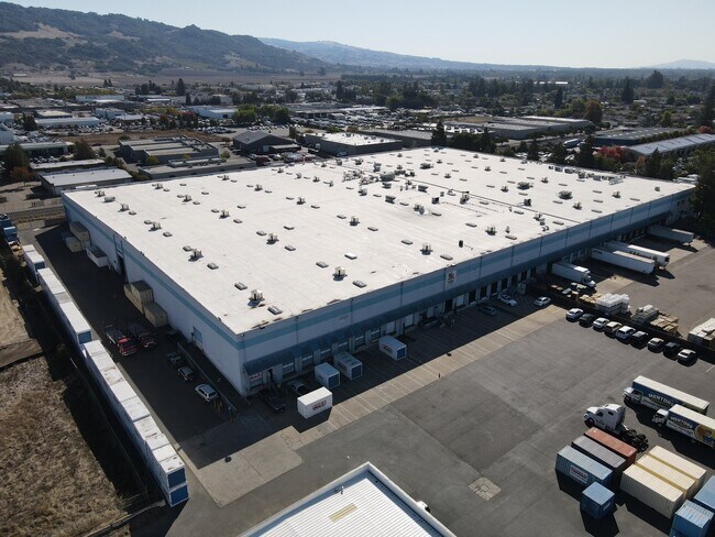 Plus de détails pour 3000 Dutton Ave, Santa Rosa, CA - Industriel à louer
