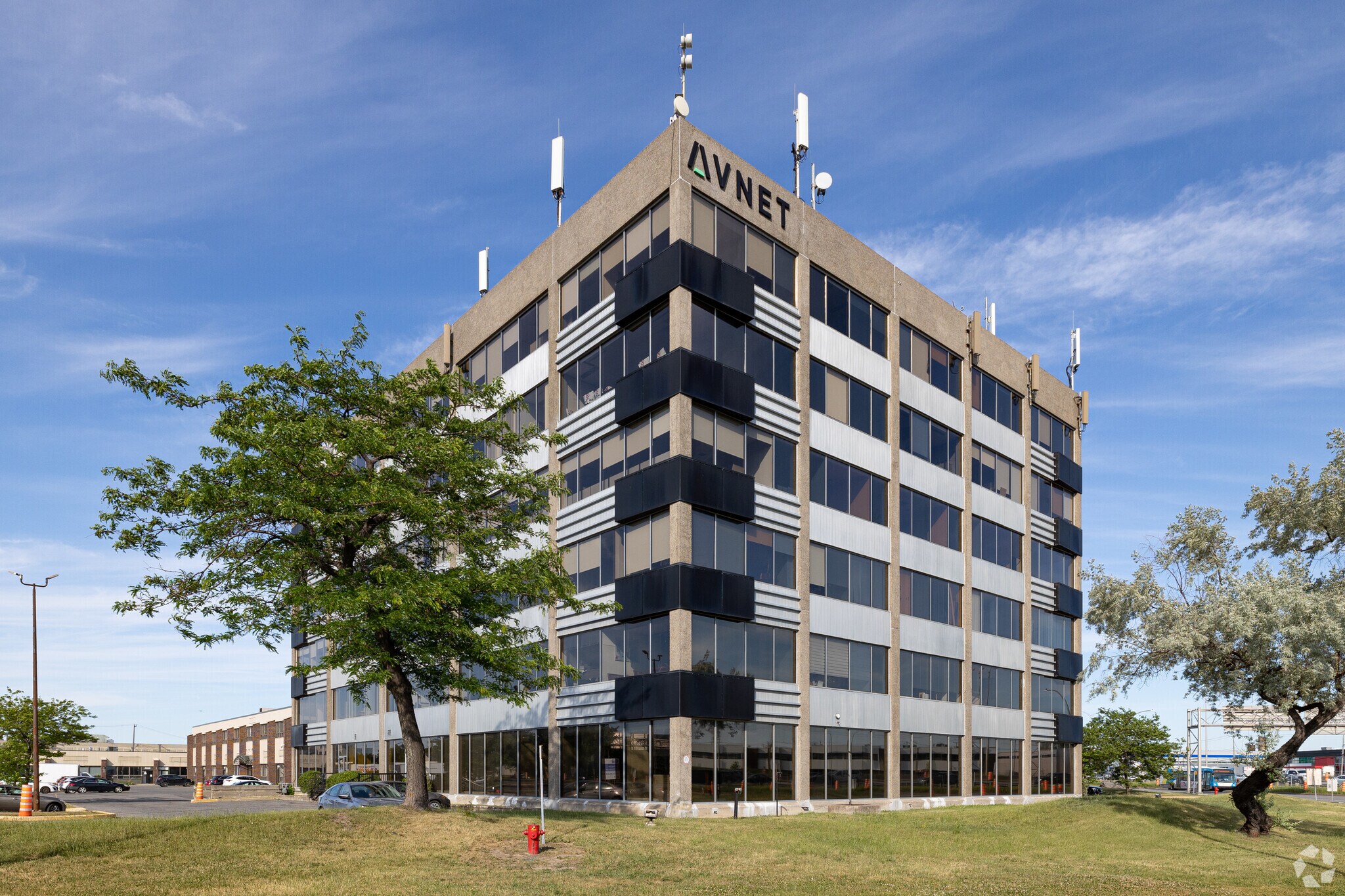 7575 Rte Transcanadienne, Montréal, QC for lease Building Photo- Image 1 of 16