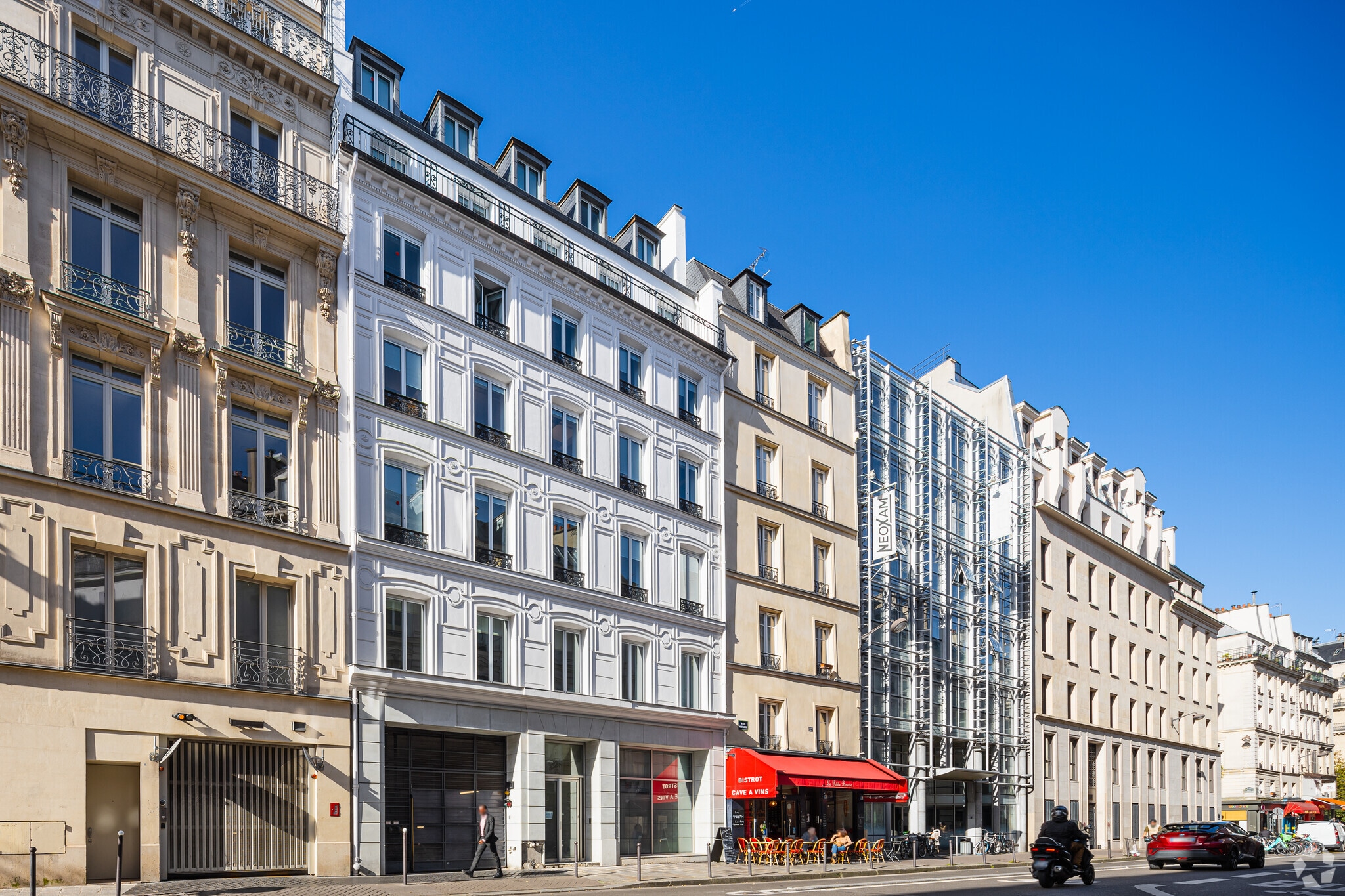 46 Rue Notre-Dame Des Victoires, Paris for lease Primary Photo- Image 1 of 7