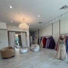 719 W Harris Rd, Arlington, TX for lease Building Photo- Image 2 of 6