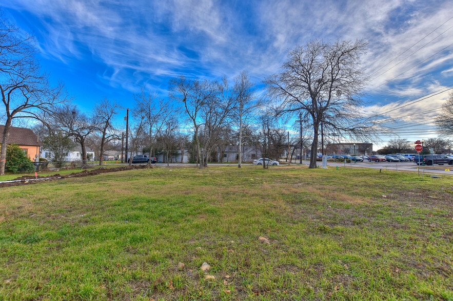 813 S Church St, Georgetown, TX à vendre - Photo du bâtiment - Image 3 de 3