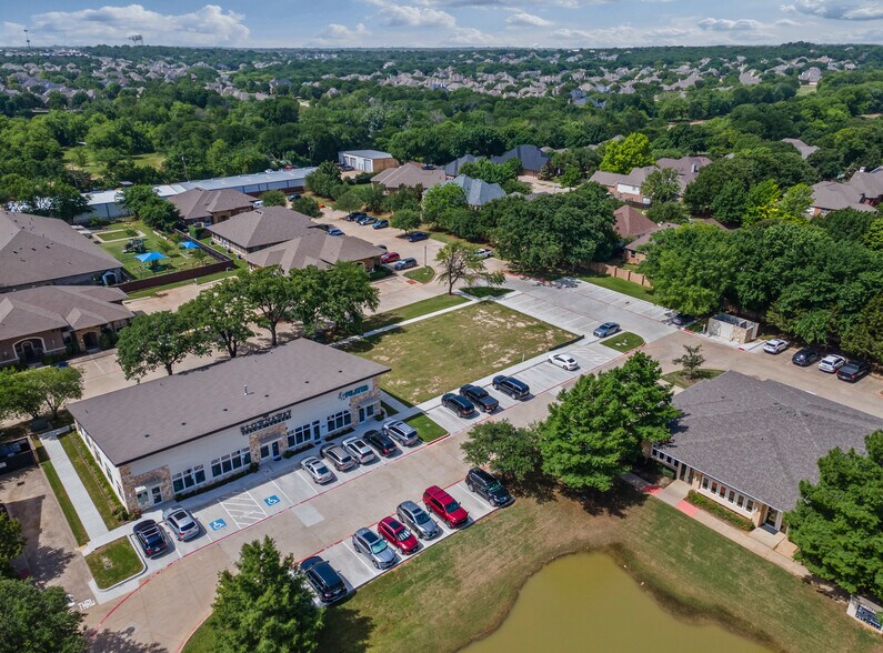 8835 Davis Blvd, Keller, TX à louer - Photo du bâtiment - Image 2 de 14
