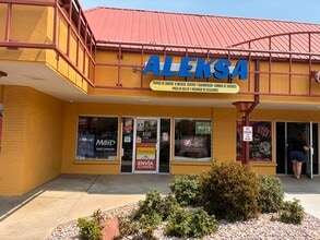 2130 Main St, Longmont, CO for lease Building Photo- Image 2 of 5