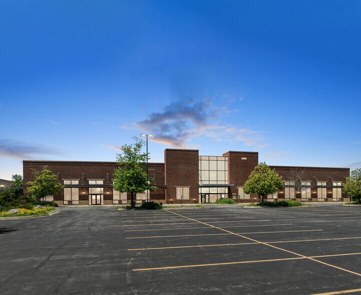 131 S Randall Rd, St Charles, IL à vendre - Photo du bâtiment - Image 1 de 9