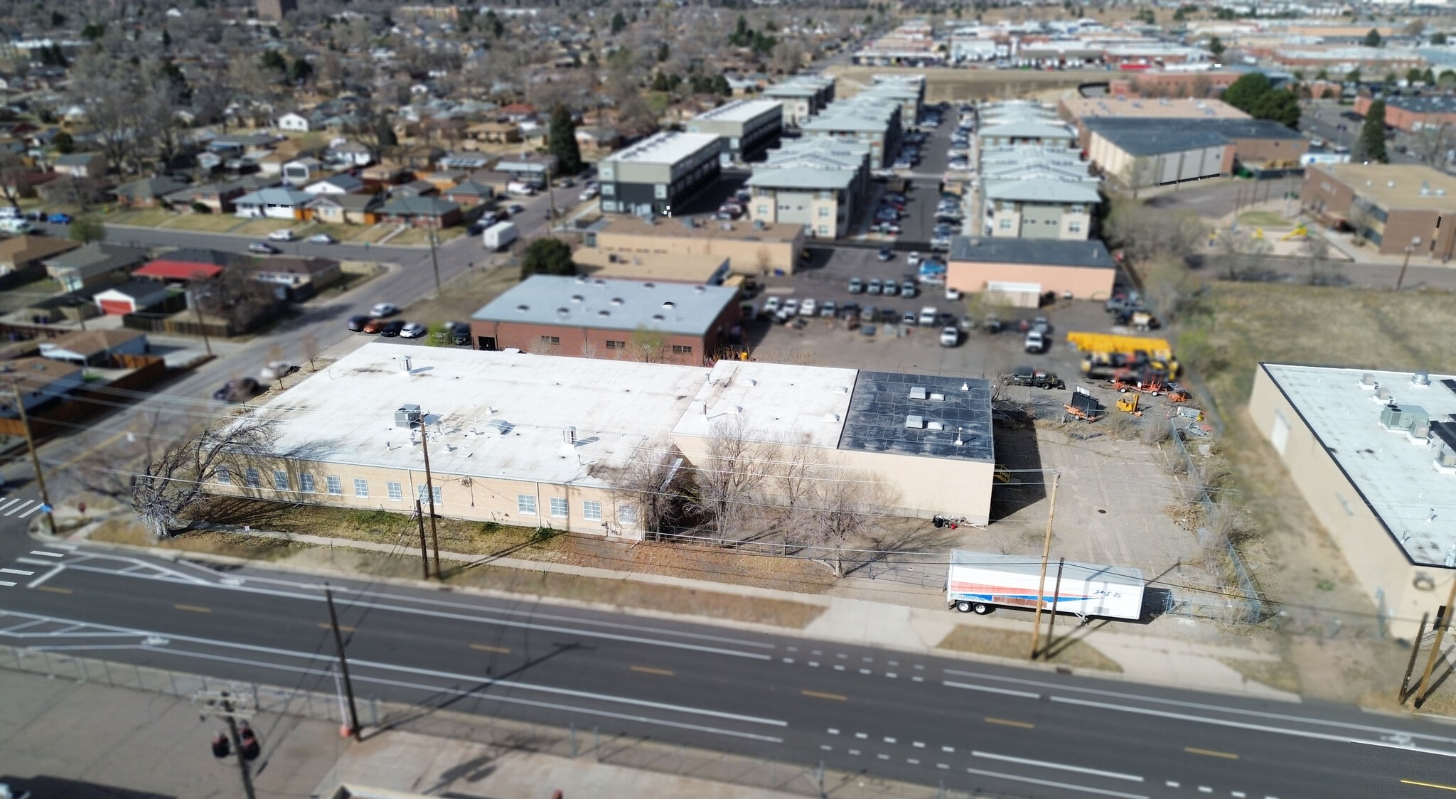 6035 E 38th Ave, Denver, CO à louer Photo intérieure- Image 1 de 9