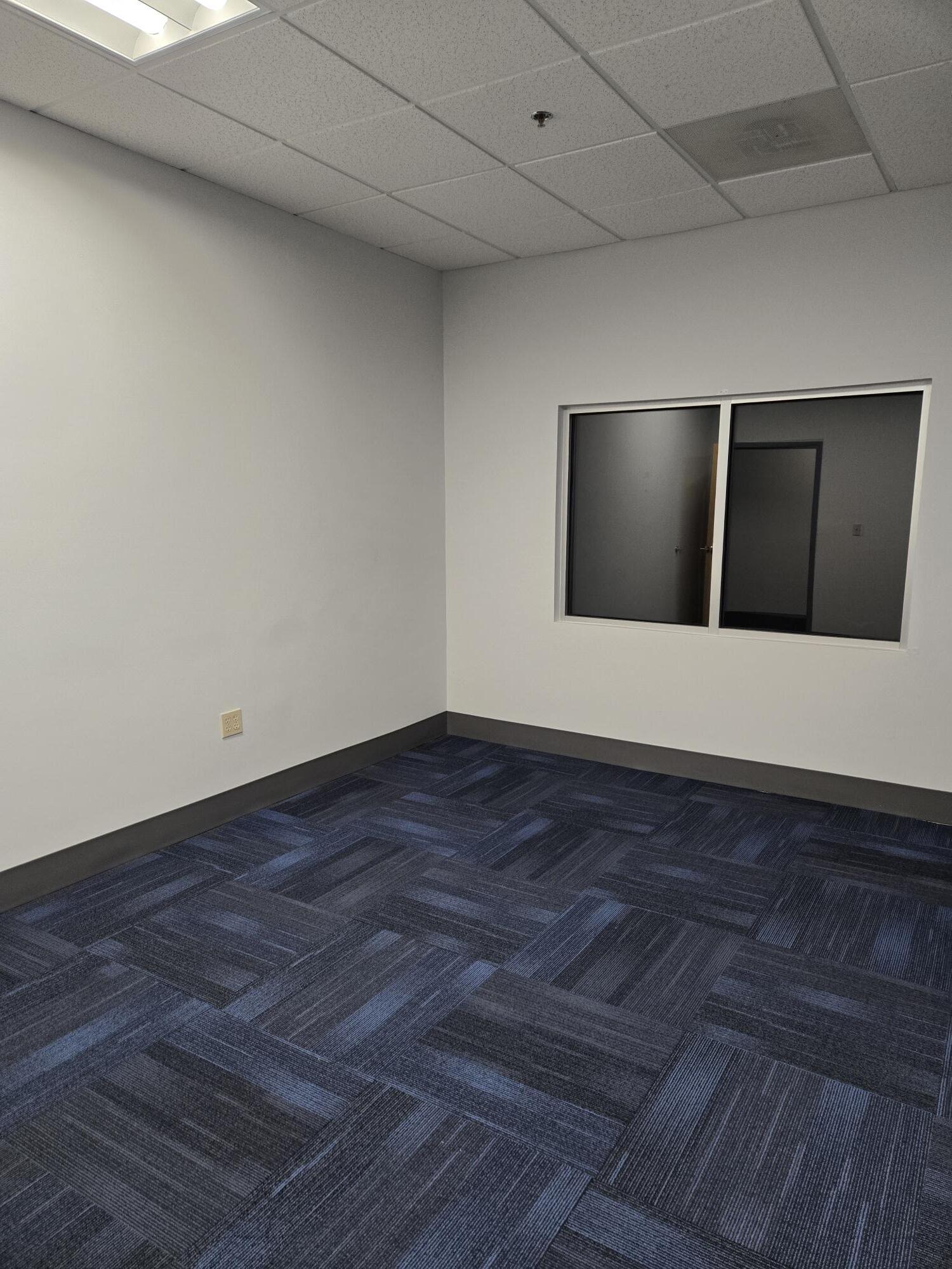 20 Commercial Dr, Dracut, MA for lease Interior Photo- Image 1 of 1