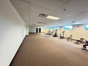 2870 Stirling Rd, Hollywood, FL for lease Building Photo- Image 1 of 7