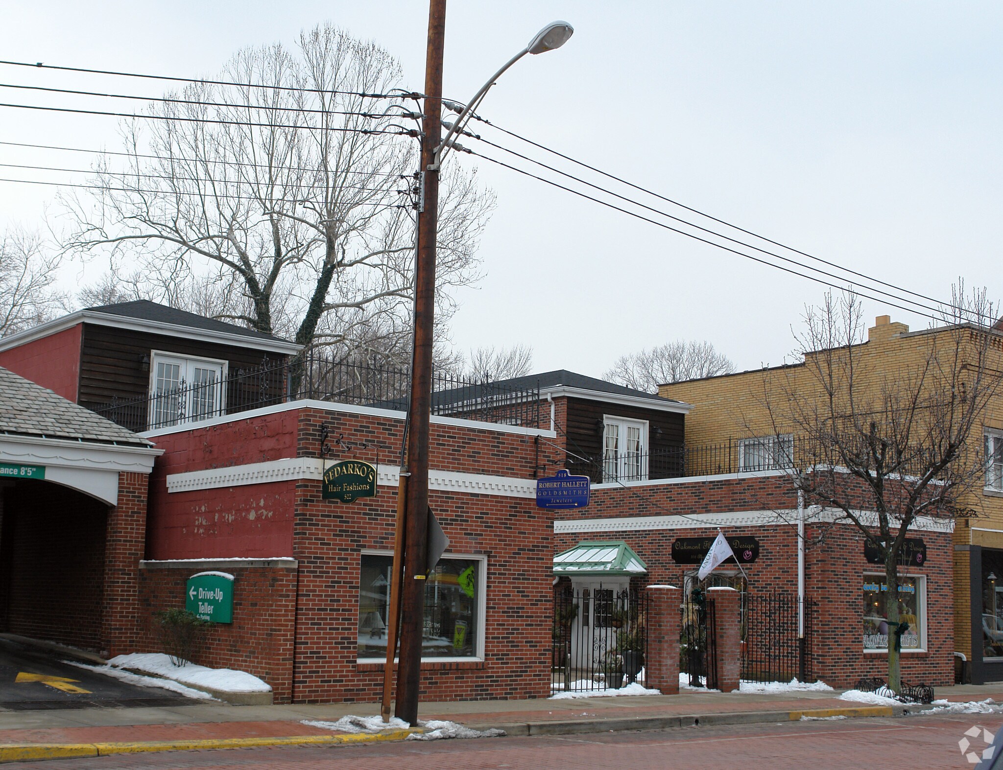 516-522 Allegheny River Blvd, Oakmont, PA for lease Primary Photo- Image 1 of 3