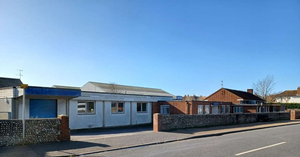 Brougham Rd, Worthing for sale - Primary Photo - Image 1 of 2