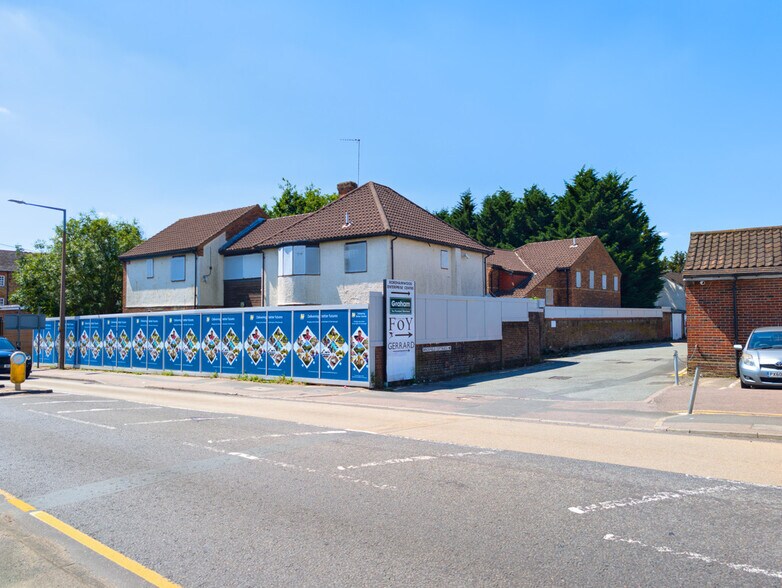 39 Theobald Street, Borehamwood à vendre - Photo principale - Image 1 de 7