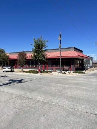 Plus de détails pour 921 Halsell St, Bridgeport, TX - Vente au détail à louer