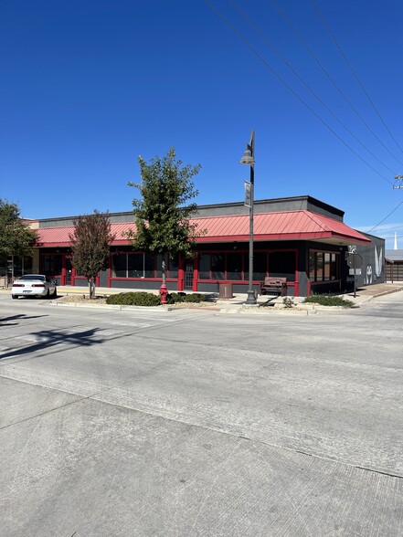 921 Halsell St, Bridgeport, TX for lease - Building Photo - Image 1 of 14