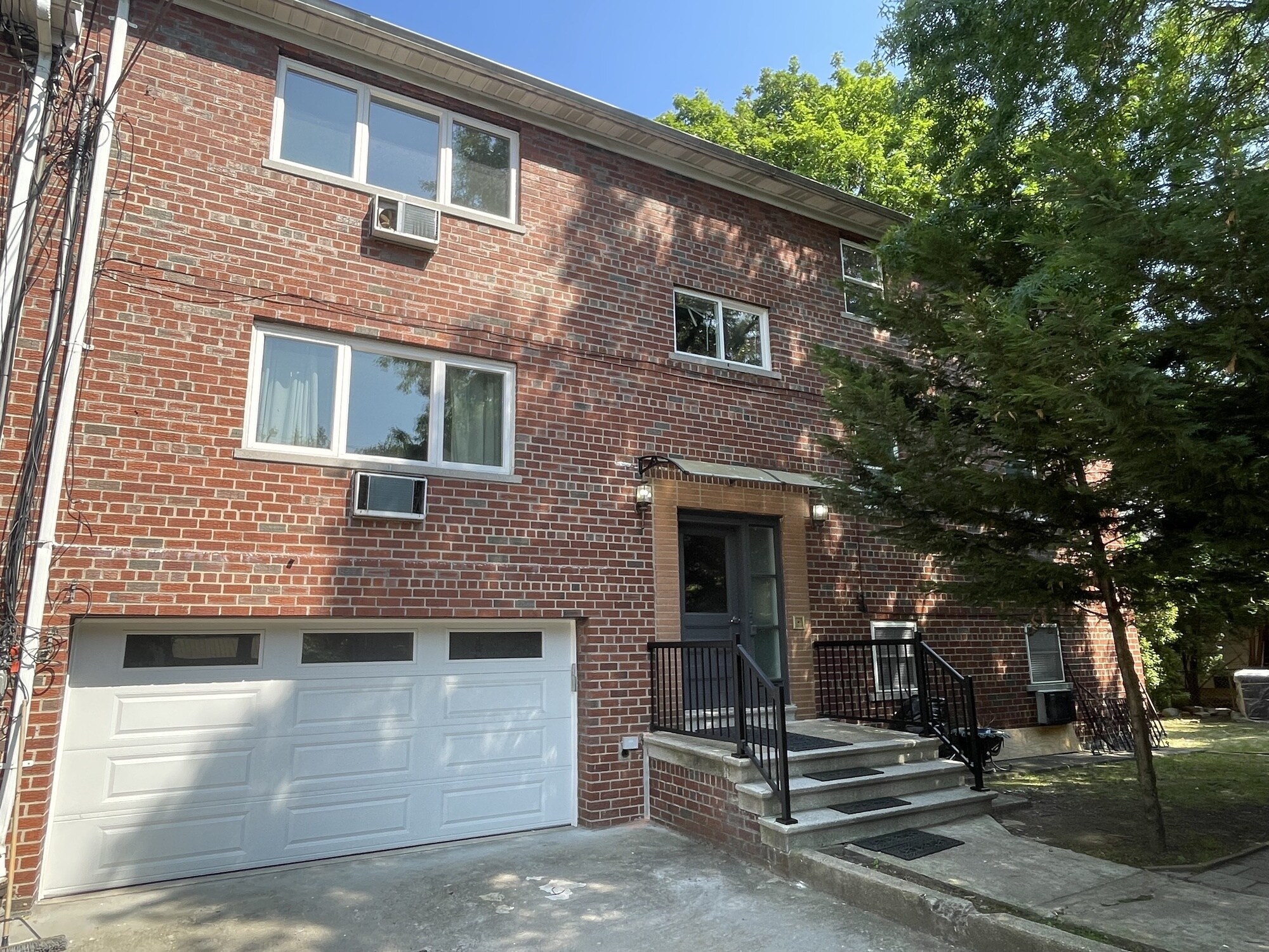 5834 Fieldston Rd, Bronx, NY à vendre Photo principale- Image 1 de 8