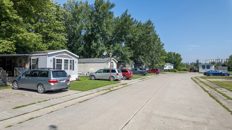 5822 Natalie Dr, Remington, IN à vendre - Photo du bâtiment - Image 2 de 10