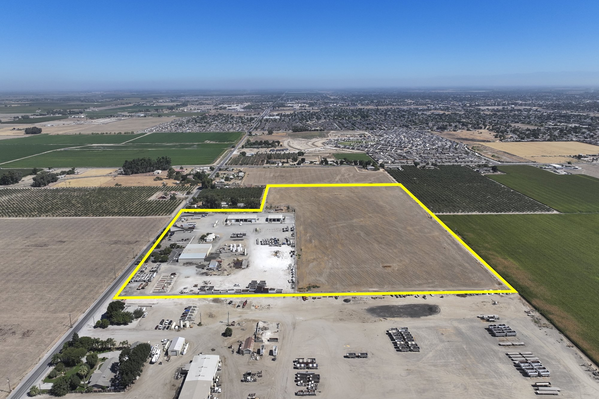 12319 12th Ave, Hanford, CA for sale Primary Photo- Image 1 of 27