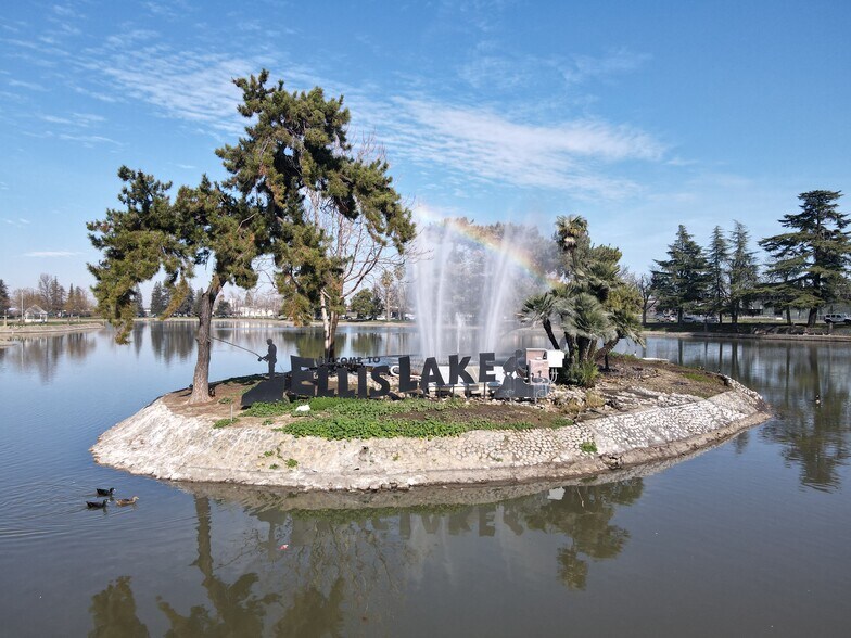 209 3rd St, Marysville, CA à vendre - Photo du bâtiment - Image 2 de 2