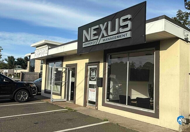 Plus de détails pour 392-396 Washington Ave, North Haven, CT - Commerce de détail à louer